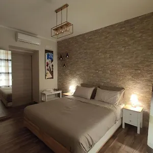 Nocleg ze śniadaniem Tizzy Apartment&rooms, Bari